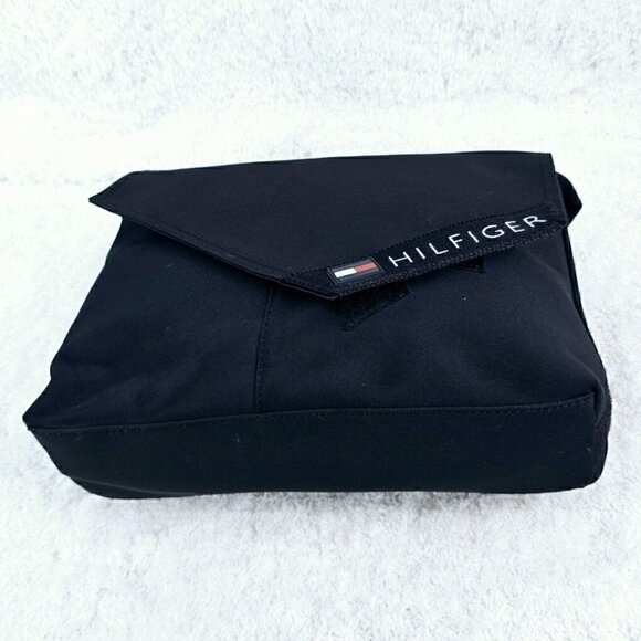 Tommy Hilfiger Black Canvas Spell Out Canvas Messenger Crossbody Shoulder Bag - Picture 6 of 12